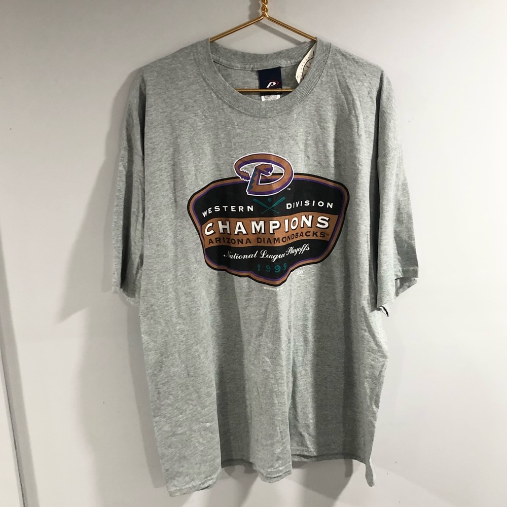 BRAND NEW Diamondbacks champions t shirt size XXL